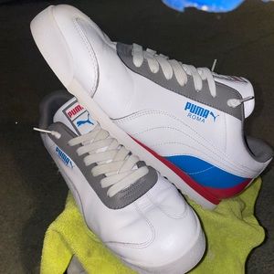 PUMA 11.5 MENS SHOES NO BOX, clean as you can see in pics w flash